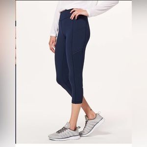 Lululemon Speed Up Crop *21"
True Navy
